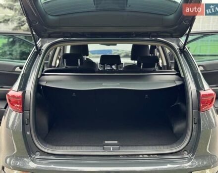 Сірий Кіа Sportage, об'ємом двигуна 1.59 л та пробігом 48 тис. км за 19500 $, фото 28 на Automoto.ua