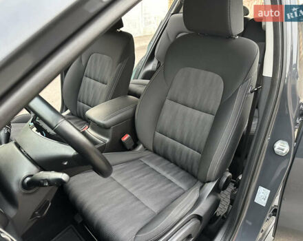 Сірий Кіа Sportage, об'ємом двигуна 1.59 л та пробігом 64 тис. км за 19900 $, фото 53 на Automoto.ua