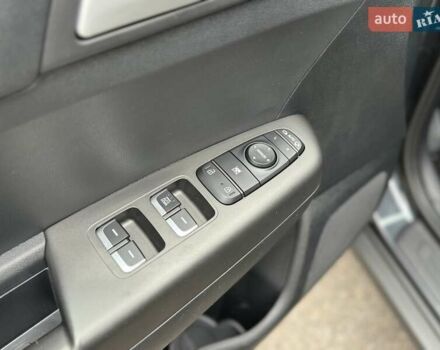 Сірий Кіа Sportage, об'ємом двигуна 1.59 л та пробігом 48 тис. км за 19500 $, фото 31 на Automoto.ua