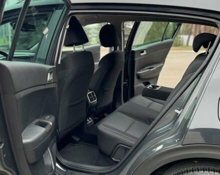 Сірий Кіа Sportage, об'ємом двигуна 1.59 л та пробігом 48 тис. км за 19500 $, фото 58 на Automoto.ua