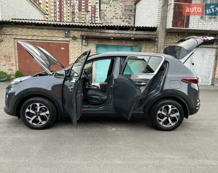 Сірий Кіа Sportage, об'ємом двигуна 1.59 л та пробігом 64 тис. км за 19900 $, фото 40 на Automoto.ua
