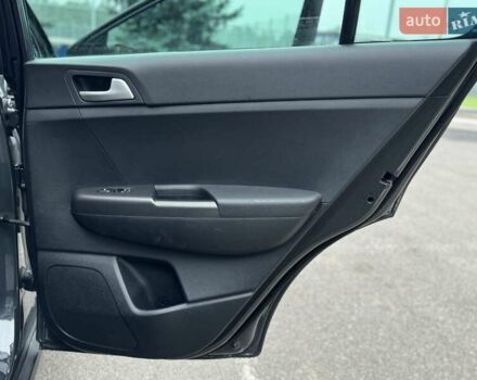 Сірий Кіа Sportage, об'ємом двигуна 1.59 л та пробігом 48 тис. км за 19500 $, фото 62 на Automoto.ua