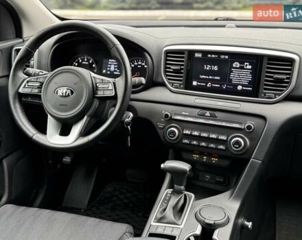 Сірий Кіа Sportage, об'ємом двигуна 1.59 л та пробігом 48 тис. км за 19500 $, фото 75 на Automoto.ua
