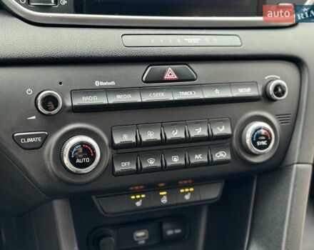 Сірий Кіа Sportage, об'ємом двигуна 1.59 л та пробігом 48 тис. км за 19500 $, фото 51 на Automoto.ua