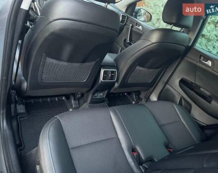 Серый Киа Sportage, объемом двигателя 1.59 л и пробегом 13 тыс. км за 25000 $, фото 19 на Automoto.ua