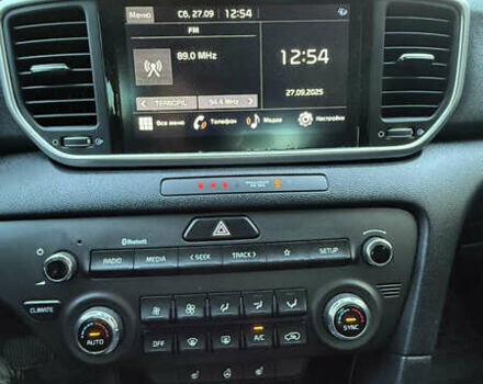 Серый Киа Sportage, объемом двигателя 1.6 л и пробегом 130 тыс. км за 17900 $, фото 17 на Automoto.ua