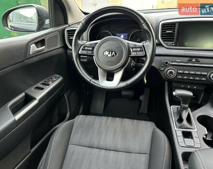 Сірий Кіа Sportage, об'ємом двигуна 1.59 л та пробігом 64 тис. км за 19900 $, фото 65 на Automoto.ua