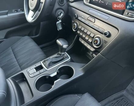 Киа Sportage 2021 в Харькове на Automoto.ua Серый Киа Sportage, объемом двигателя 1.59 л и пробегом 21 тыс. км за 19900 $, фото 23 на Automoto.ua