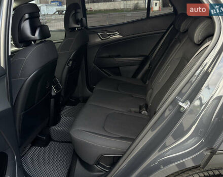 Сірий Кіа Sportage, об'ємом двигуна 1.6 л та пробігом 28 тис. км за 24900 $, фото 20 на Automoto.ua