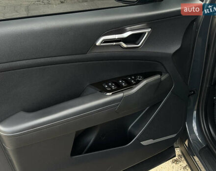 Сірий Кіа Sportage, об'ємом двигуна 1.6 л та пробігом 28 тис. км за 24900 $, фото 12 на Automoto.ua