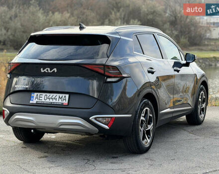 Сірий Кіа Sportage, об'ємом двигуна 2 л та пробігом 51 тис. км за 26300 $, фото 17 на Automoto.ua