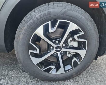 Сірий Кіа Sportage, об'ємом двигуна 1.6 л та пробігом 2 тис. км за 31300 $, фото 2 на Automoto.ua