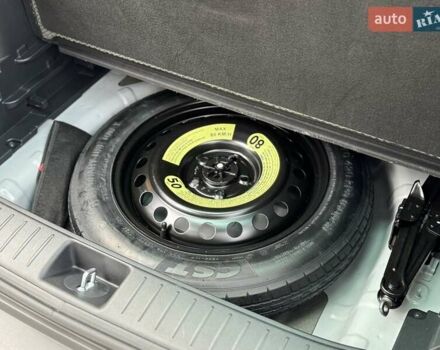Сірий Кіа Sportage, об'ємом двигуна 1.6 л та пробігом 37 тис. км за 25800 $, фото 28 на Automoto.ua