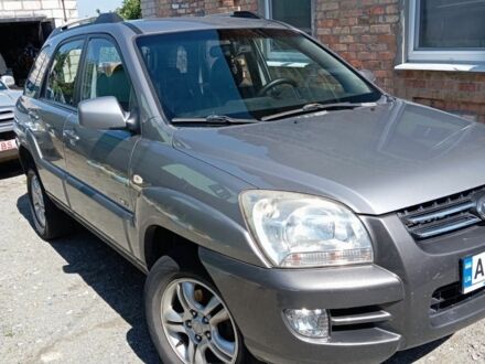Кіа Sportage 2004 у Дніпро (Дніпропетровську) на Automoto.ua Сірий Кіа Sportage, об'ємом двигуна 2 л та пробігом 273 тис. км за 7800 $, фото 1 на Automoto.ua