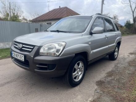 Киа Sportage 2005 в Борзне на Automoto.ua Серый Киа Sportage, объемом двигателя 2 л и пробегом 272 тыс. км за 6100 $, фото 1 на Automoto.ua