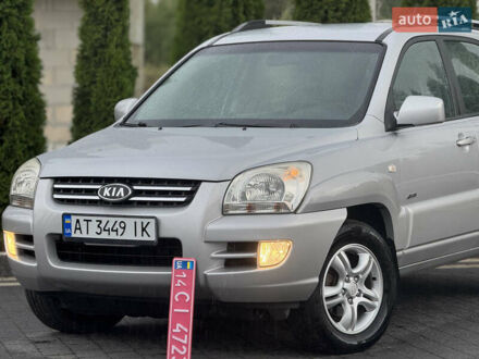 Сірий Кіа Sportage, об'ємом двигуна 2 л та пробігом 217 тис. км за 7499 $, фото 1 на Automoto.ua