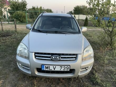Серый Киа Sportage, объемом двигателя 2 л и пробегом 350 тыс. км за 4599 $, фото 1 на Automoto.ua