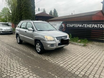 Серый Киа Sportage, объемом двигателя 2 л и пробегом 285 тыс. км за 3250 $, фото 1 на Automoto.ua