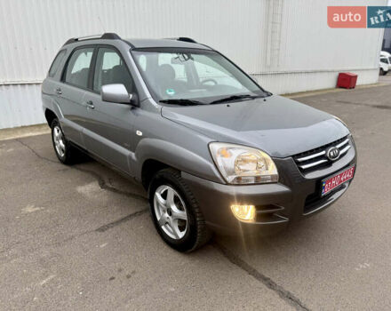 Серый Киа Sportage, объемом двигателя 0 л и пробегом 192 тыс. км за 7100 $, фото 1 на Automoto.ua