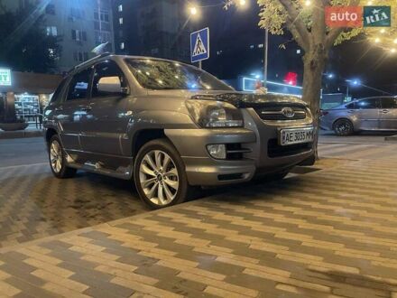 Кіа Sportage 2007 у Новомосковске на Automoto.ua Сірий Кіа Sportage, об'ємом двигуна 1.98 л та пробігом 280 тис. км за 8600 $, фото 1 на Automoto.ua