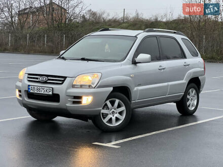 Серый Киа Sportage, объемом двигателя 2 л и пробегом 218 тыс. км за 8500 $, фото 1 на Automoto.ua