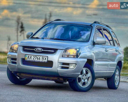 Серый Киа Sportage, объемом двигателя 2 л и пробегом 208 тыс. км за 6990 $, фото 1 на Automoto.ua
