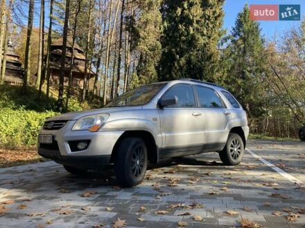 Киа Sportage 2008 в Львове на Automoto.ua Серый Киа Sportage, объемом двигателя 2 л и пробегом 118 тыс. км за 7800 $, фото 1 на Automoto.ua