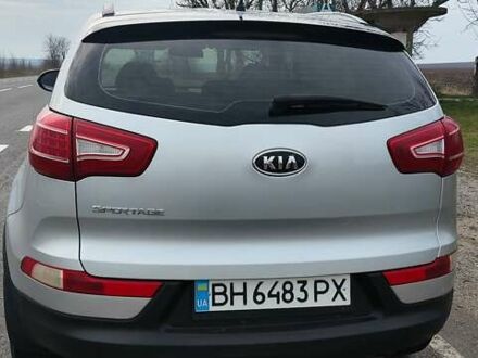 Серый Киа Sportage, объемом двигателя 2 л и пробегом 260 тыс. км за 11000 $, фото 1 на Automoto.ua