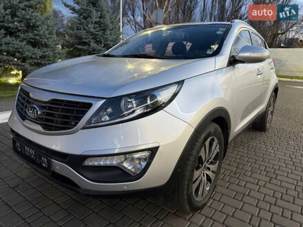 Серый Киа Sportage, объемом двигателя 2 л и пробегом 177 тыс. км за 13000 $, фото 1 на Automoto.ua