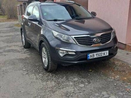 Серый Киа Sportage, объемом двигателя 2 л и пробегом 214 тыс. км за 12000 $, фото 1 на Automoto.ua