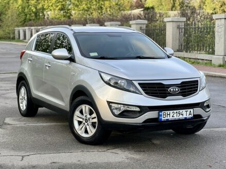 Серый Киа Sportage, объемом двигателя 2 л и пробегом 180 тыс. км за 12800 $, фото 1 на Automoto.ua