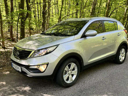 Серый Киа Sportage, объемом двигателя 2 л и пробегом 185 тыс. км за 12900 $, фото 1 на Automoto.ua