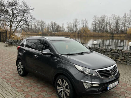 Сірий Кіа Sportage, об'ємом двигуна 2 л та пробігом 135 тис. км за 12499 $, фото 1 на Automoto.ua
