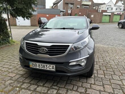 Серый Киа Sportage, объемом двигателя 2 л и пробегом 195 тыс. км за 12500 $, фото 1 на Automoto.ua