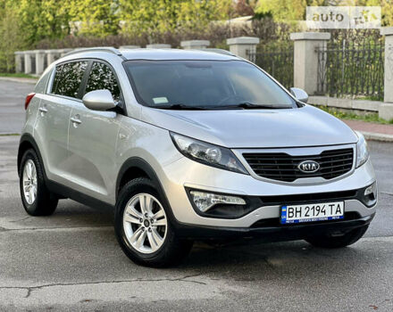 Серый Киа Sportage, объемом двигателя 2 л и пробегом 180 тыс. км за 12800 $, фото 1 на Automoto.ua