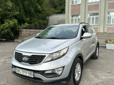Киа Sportage 2013 в Волочиске на Automoto.ua Серый Киа Sportage, объемом двигателя 1.7 л и пробегом 215 тыс. км за 10800 $, фото 1 на Automoto.ua