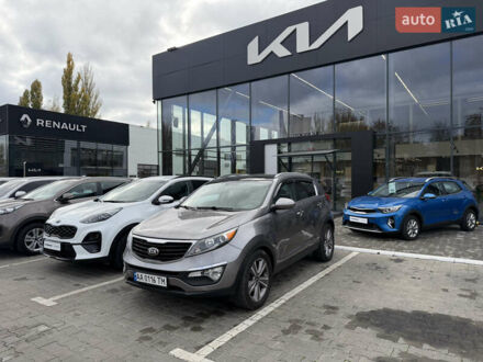 Серый Киа Sportage, объемом двигателя 2 л и пробегом 141 тыс. км за 12900 $, фото 1 на Automoto.ua