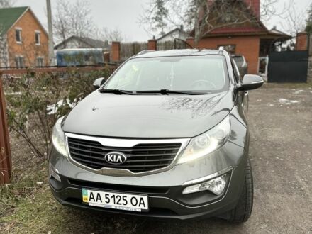 Сірий Кіа Sportage, об'ємом двигуна 2 л та пробігом 183 тис. км за 13000 $, фото 1 на Automoto.ua