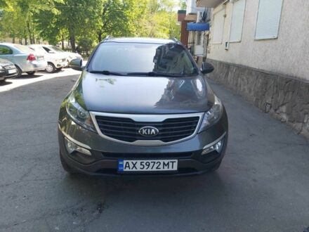 Серый Киа Sportage, объемом двигателя 0 л и пробегом 2 тыс. км за 14000 $, фото 1 на Automoto.ua