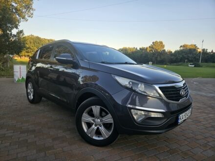 Сірий Кіа Sportage, об'ємом двигуна 2 л та пробігом 225 тис. км за 11990 $, фото 1 на Automoto.ua