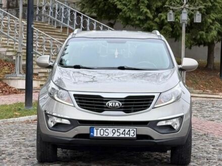 Серый Киа Sportage, объемом двигателя 2 л и пробегом 220 тыс. км за 8000 $, фото 1 на Automoto.ua