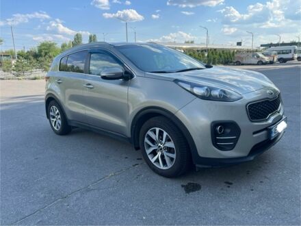 Киа Sportage 2016 в Днепре (Днепропетровске) на Automoto.ua Серый Киа Sportage, объемом двигателя 2 л и пробегом 123 тыс. км за 16500 $, фото 1 на Automoto.ua