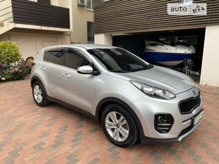 Серый Киа Sportage, объемом двигателя 0 л и пробегом 185 тыс. км за 15499 $, фото 1 на Automoto.ua