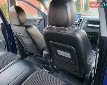 Синий Киа Sportage, объемом двигателя 1.98 л и пробегом 258 тыс. км за 7400 $, фото 90 на Automoto.ua