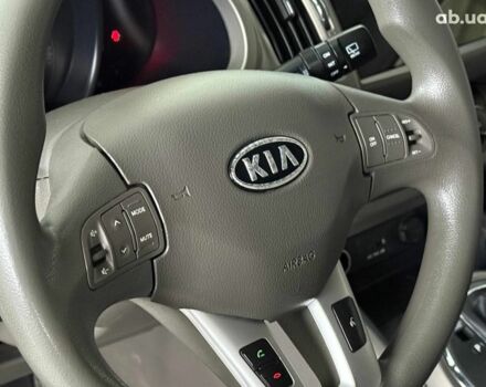 Синий Киа Sportage, объемом двигателя 2.4 л и пробегом 305 тыс. км за 11440 $, фото 13 на Automoto.ua