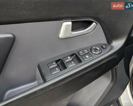 Синий Киа Sportage, объемом двигателя 2 л и пробегом 112 тыс. км за 13000 $, фото 23 на Automoto.ua