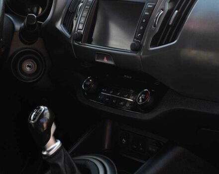Синий Киа Sportage, объемом двигателя 1.7 л и пробегом 229 тыс. км за 13499 $, фото 15 на Automoto.ua