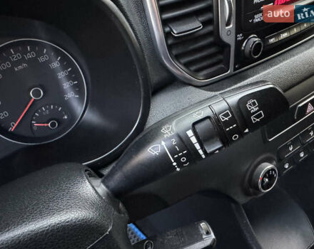 Синій Кіа Sportage, об'ємом двигуна 1.7 л та пробігом 150 тис. км за 15000 $, фото 29 на Automoto.ua
