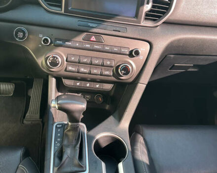 Синий Киа Sportage, объемом двигателя 2 л и пробегом 245 тыс. км за 18500 $, фото 5 на Automoto.ua