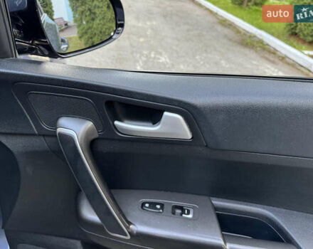 Синій Кіа Sportage, об'ємом двигуна 1.7 л та пробігом 150 тис. км за 15000 $, фото 36 на Automoto.ua